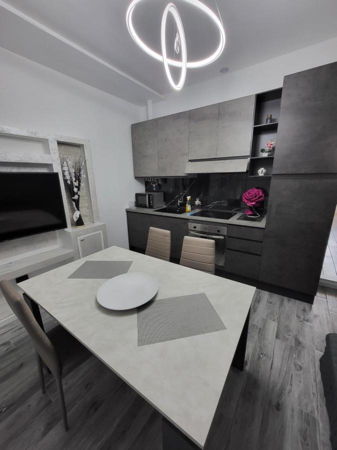 Apartamento Residenza Giulia Brescia Exterior foto